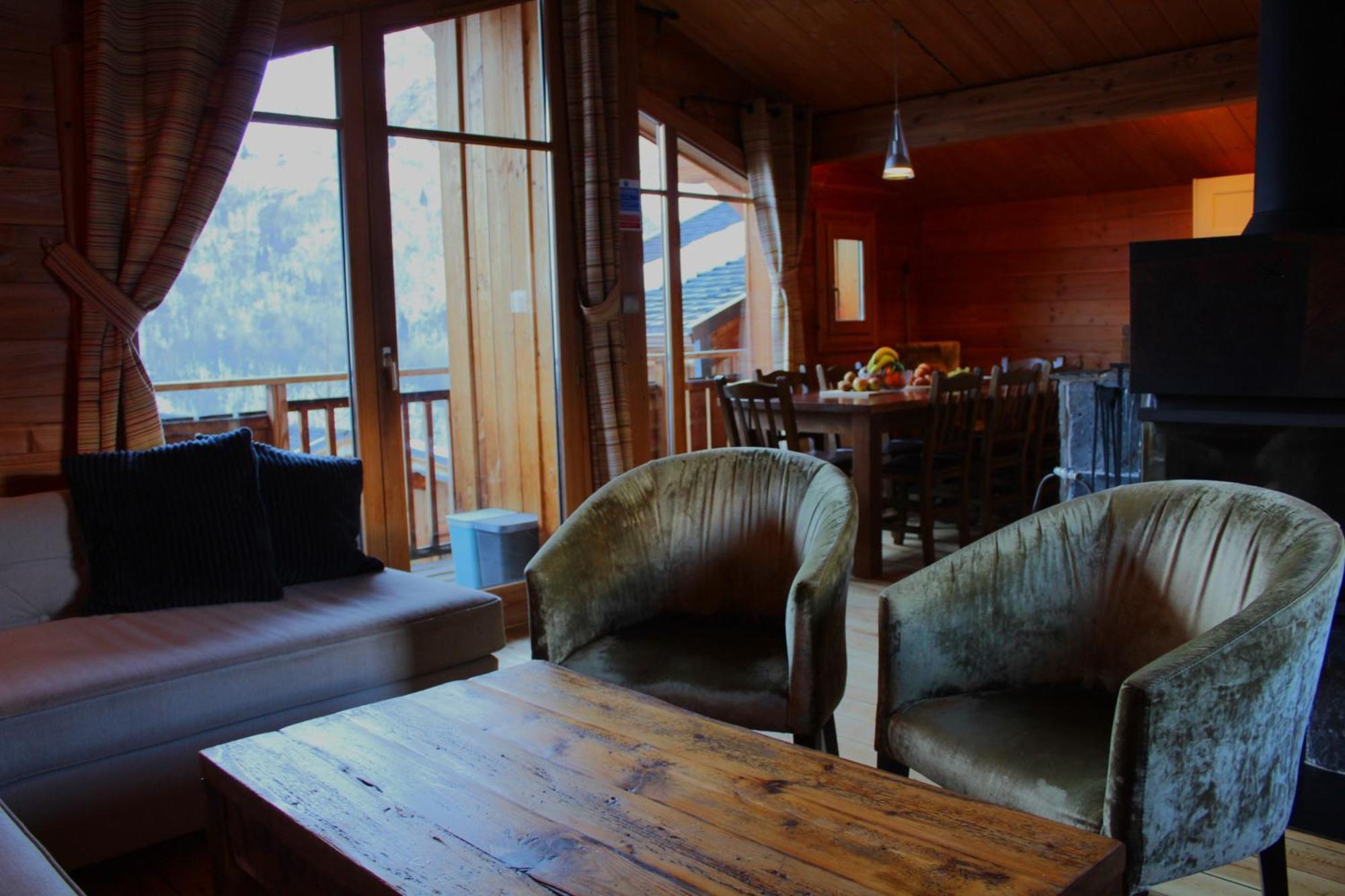 Cosy 4 Bedroom Chalet With Hot Tub Saint-Marcel  Buitenkant foto