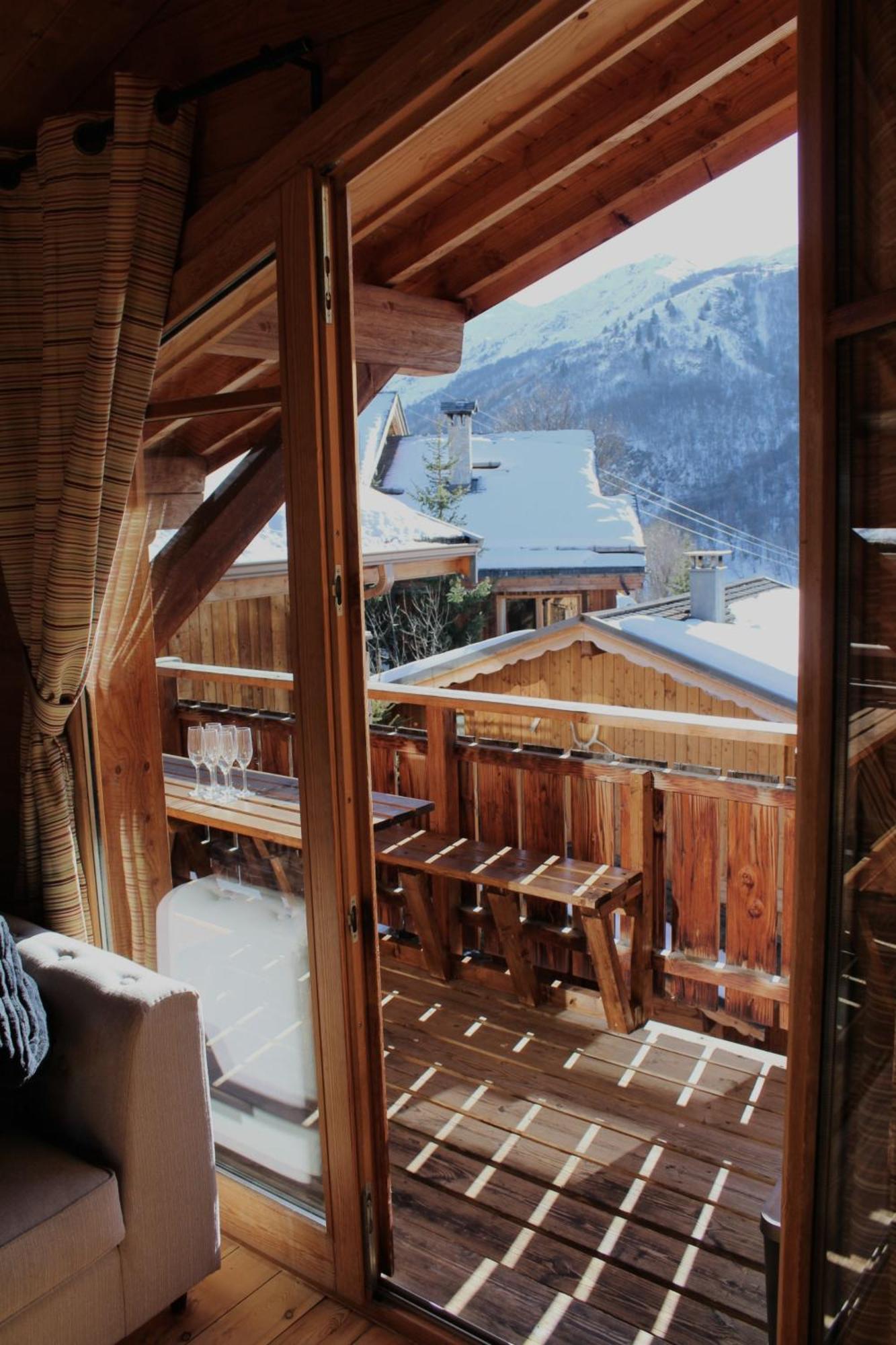 Cosy 4 Bedroom Chalet With Hot Tub Saint-Marcel  Buitenkant foto