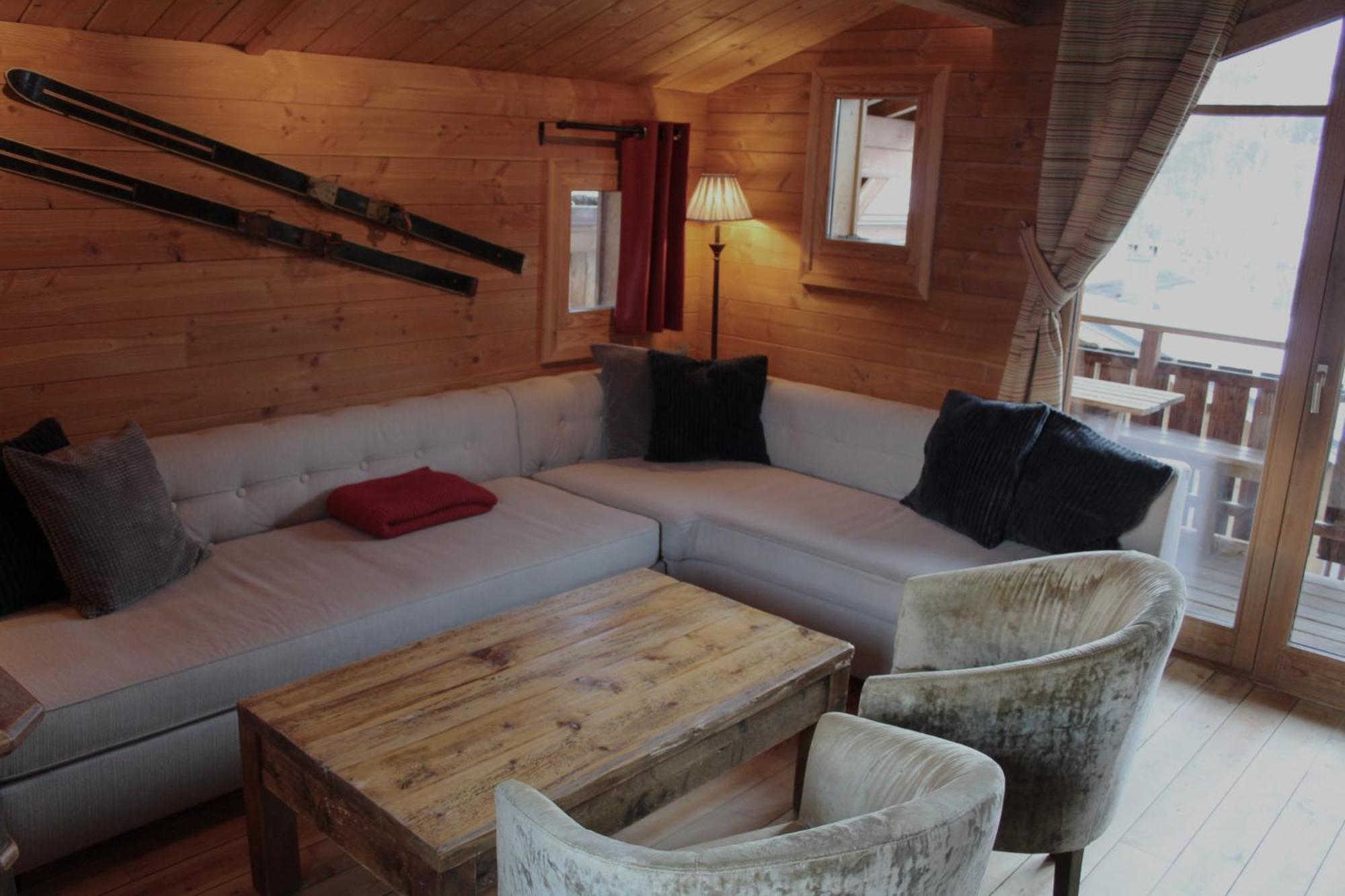 Cosy 4 Bedroom Chalet With Hot Tub Saint-Marcel  Buitenkant foto